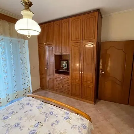 Grandma'S Cozy Apartment Sarande Exterior photo