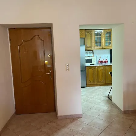Grandma'S Cozy Apartment Sarande Exterior photo