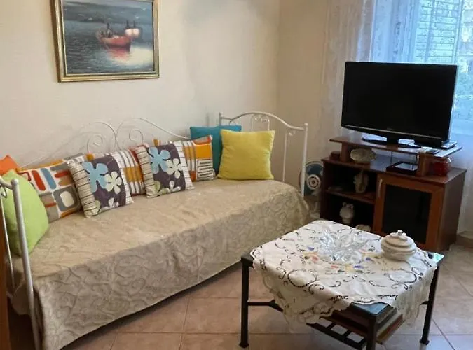 Grandma\'S Cozy Apartment
